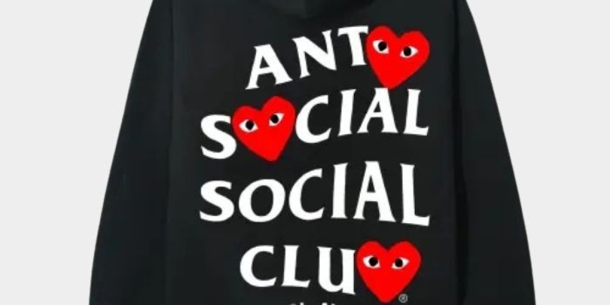 Comme des Garcons and the Power of Difference