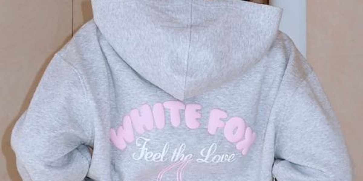 Best Footwear With White Fox Hoodie