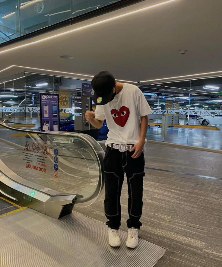 CDG Hoodie Profile Picture