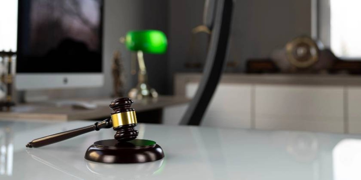 Hoe verloopt het proces van huurprijsbevriezing bij structurele gebreken?