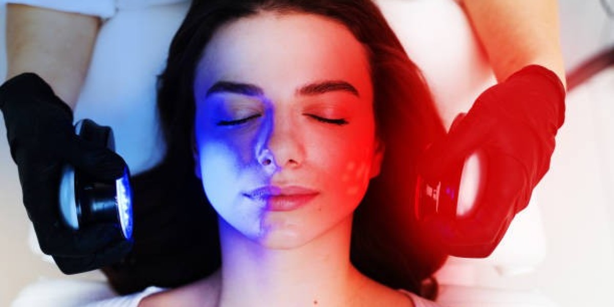 What role do serums play in HydraFacial effectiveness?