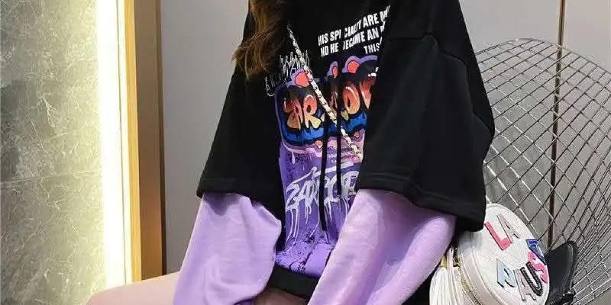 Korean Hoodie Graffiti | Streetwear Style with Attitude