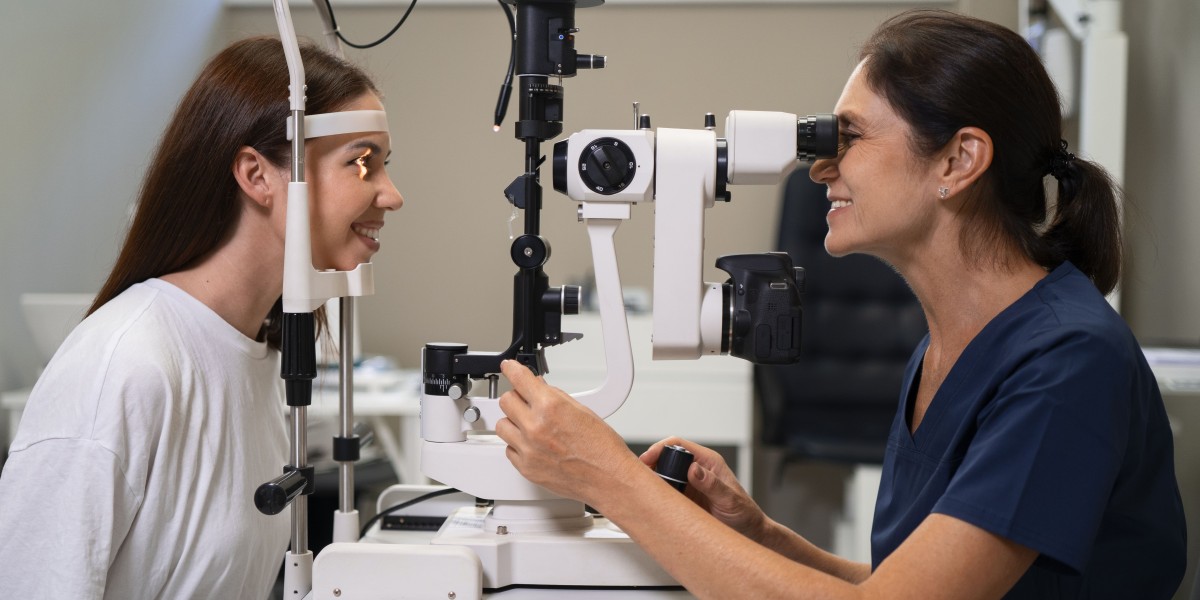 The Science Behind Accurate Vision Measurement in Modern Clinics