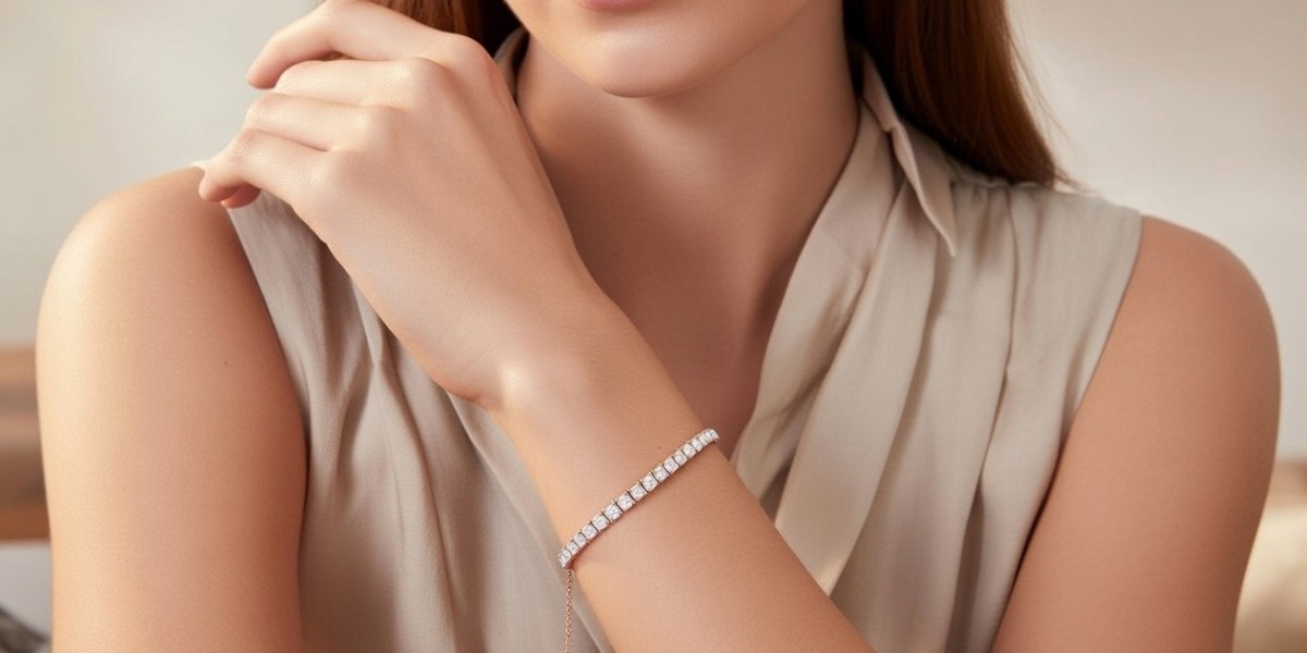 Modern Elegance Diamond Bolo Bracelet Featuring Precision-Set Diamonds and Fluid Adjustability